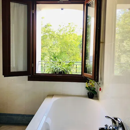 לינה וארוחת בוקר Casa Sonia קוארטו ד'אלטינו