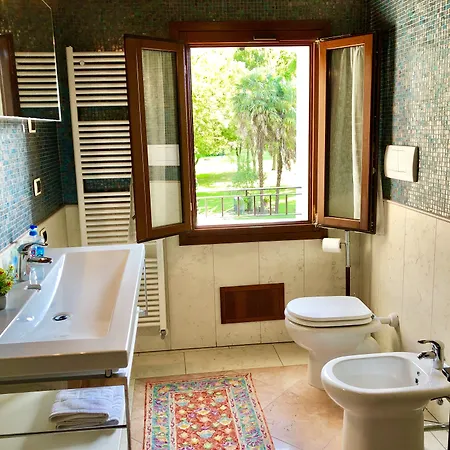 לינה וארוחת בוקר Casa Sonia *